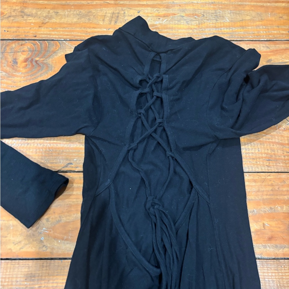 (832) +BLACK DRESS - Picture 5 of 5